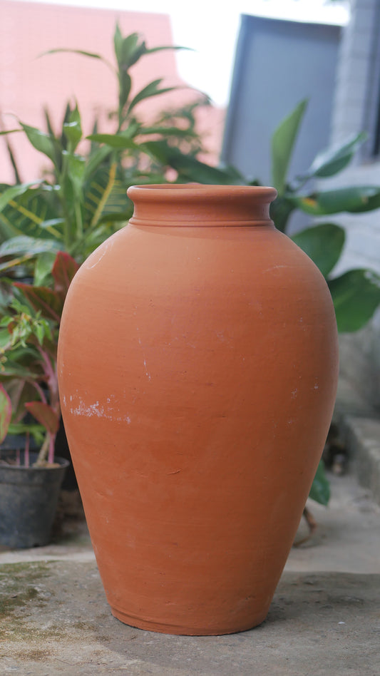 Large Clay Pot ( വലിയ മൺകുടം )
